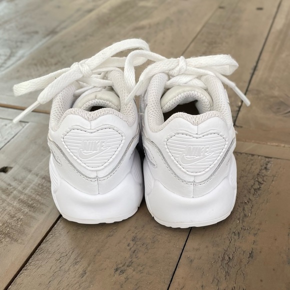 Nike Air Max 90 - Picture 7 of 9